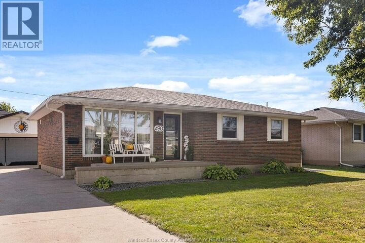 Property Photo:  490 Victory  ON N9J 1V7 