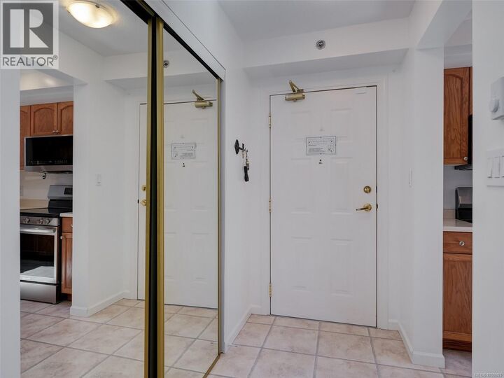 Property Photo: 3969 Shelbourne Street 325 BC V8N 3E1