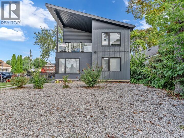 Property Photo:  687 Assumption Street  ON N8A 3B5 