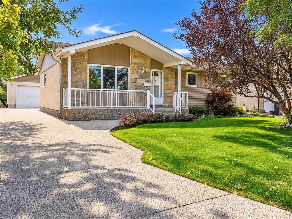 Photo de la propriété:  15 Leahcrest Crescent  MB R2P 1X2 