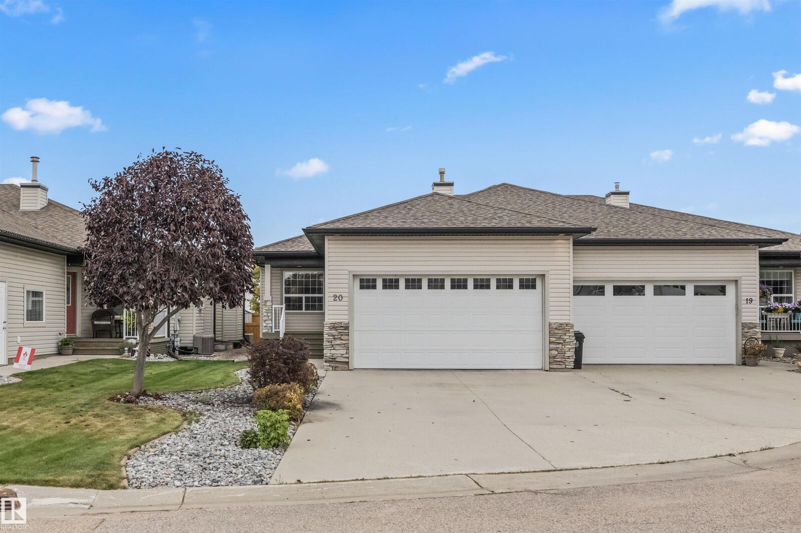 Property Photo:  20 Harvard Place  AB T7X 4K8 
