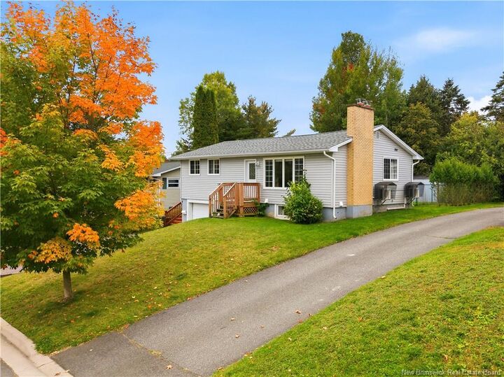 Property Photo:  17 Hollybrook Street  NB E3A 4N8 