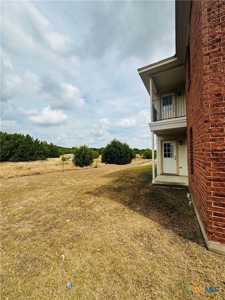 Property Photo:  407 Bermuda Drive  TX 76522 