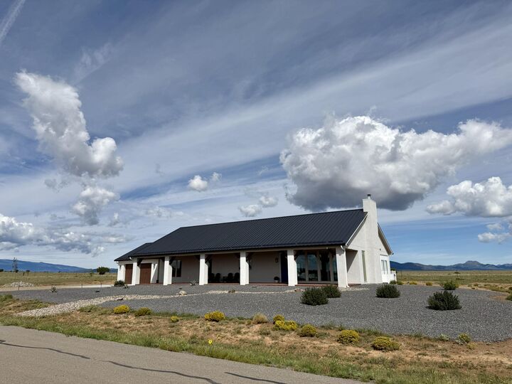 Property Photo:  19 Casey Court  NM 87015 