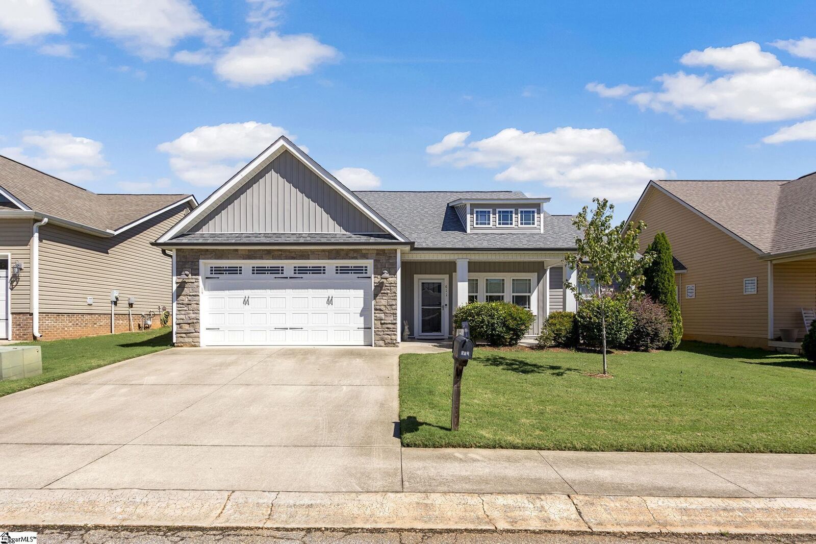 Property Photo:  611 Downing Way  SC 29356 