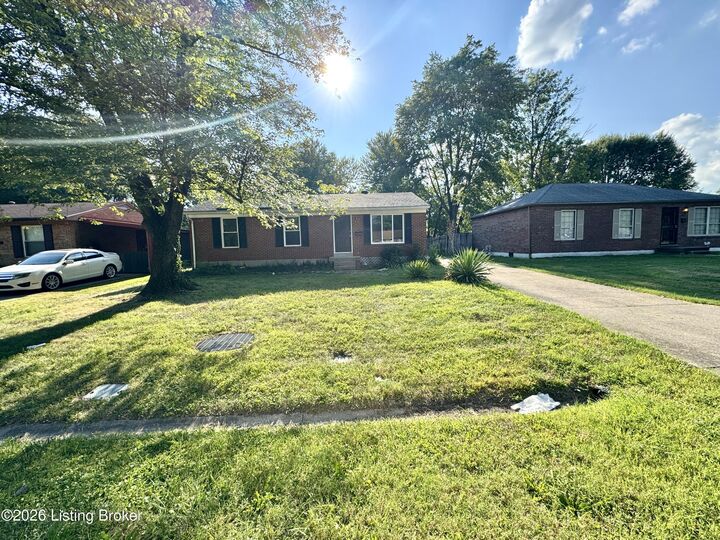 Property Photo: 8410 Jan Way KY 40219
