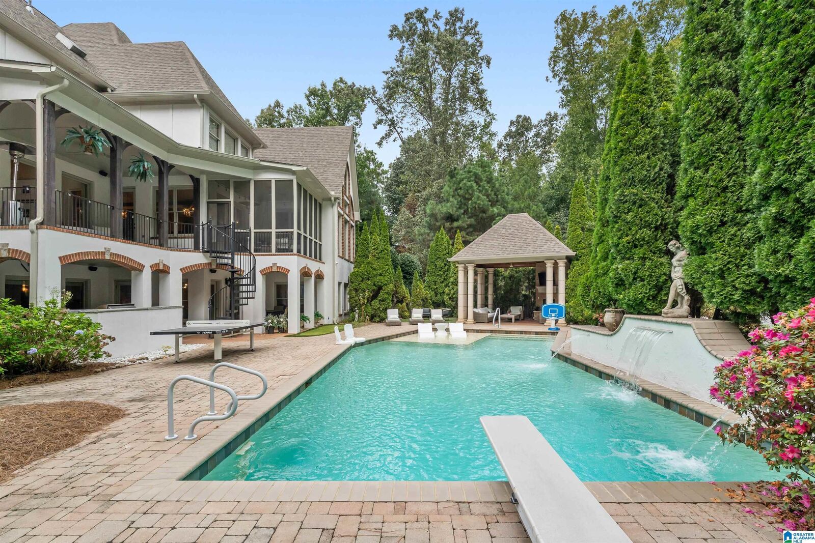 Property Photo:  9 Montagel Way  AL 35242 