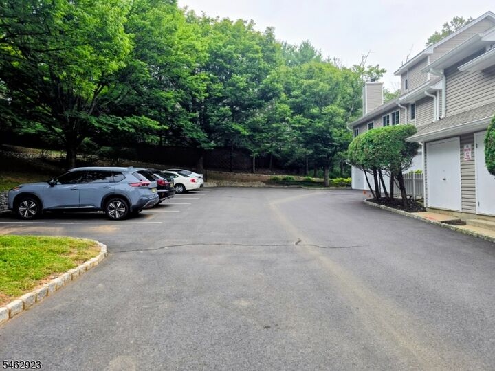 Property Photo:  41 Stevens Court  NJ 07921 