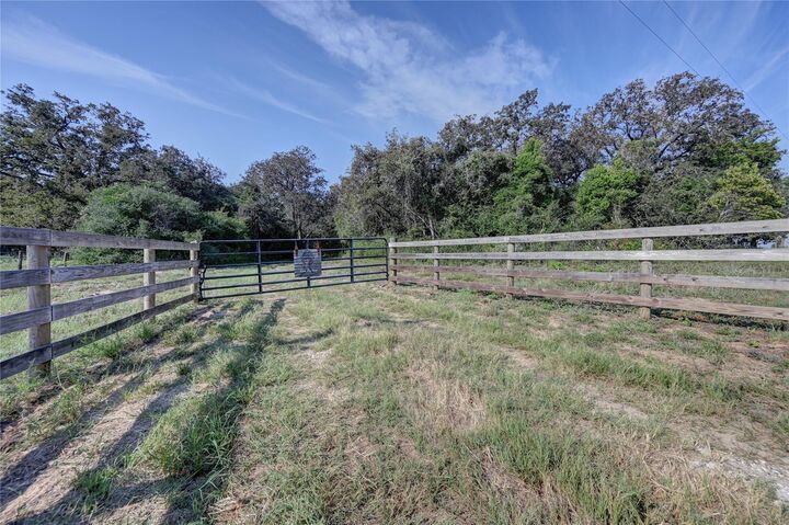 Property Photo:  2839 County Road 316  TX 77836 