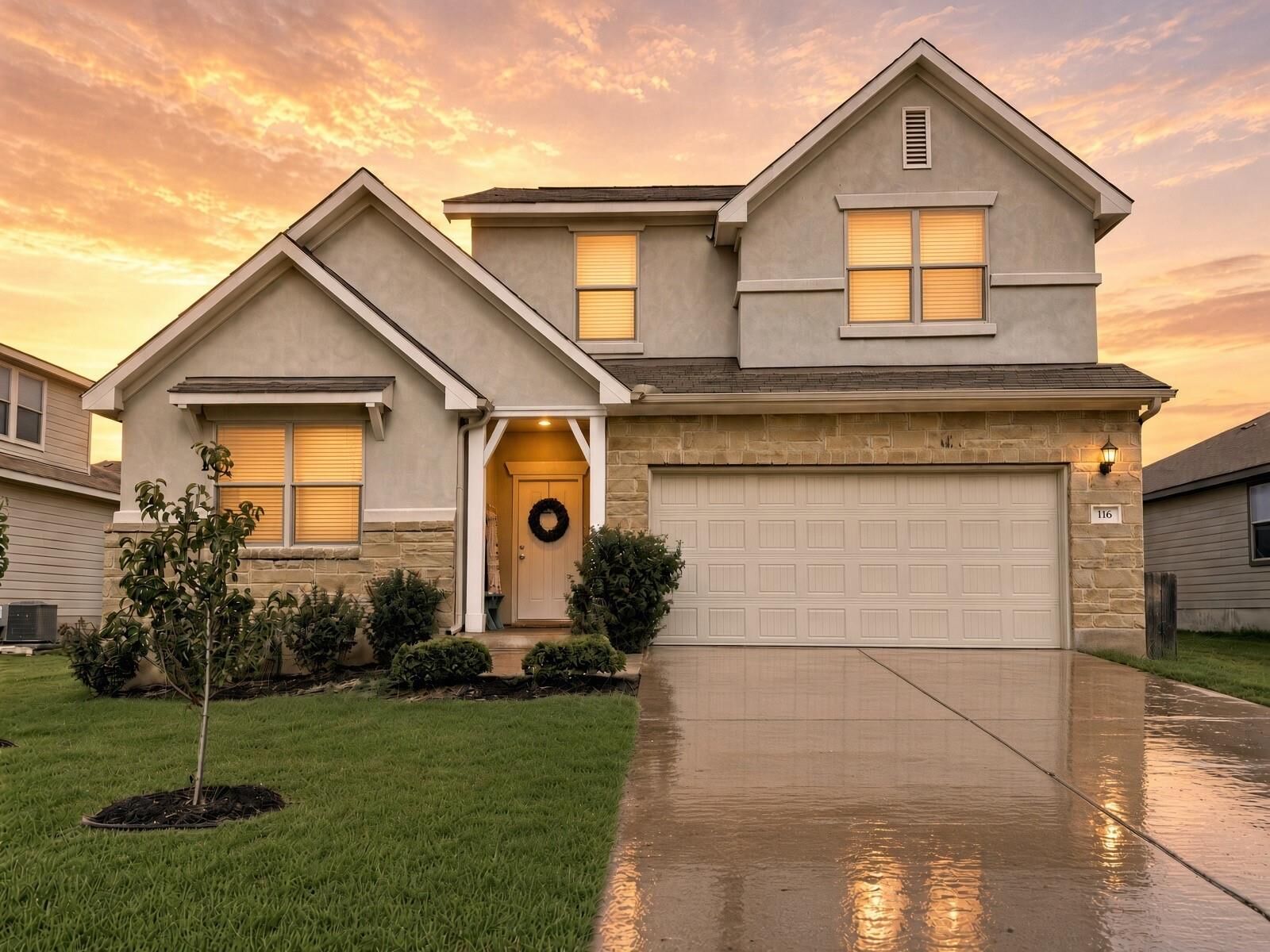 Property Photo: 116 Rock Ridge Trail TX 78642