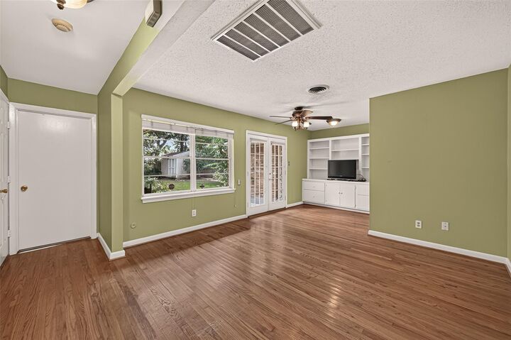Property Photo:  4517 Lido Lane  TX 77092 