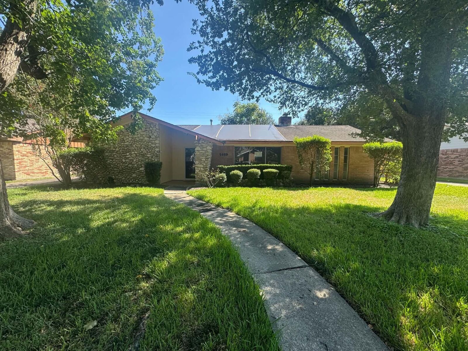 Property Photo:  5459 Imogene Street  TX 77096 