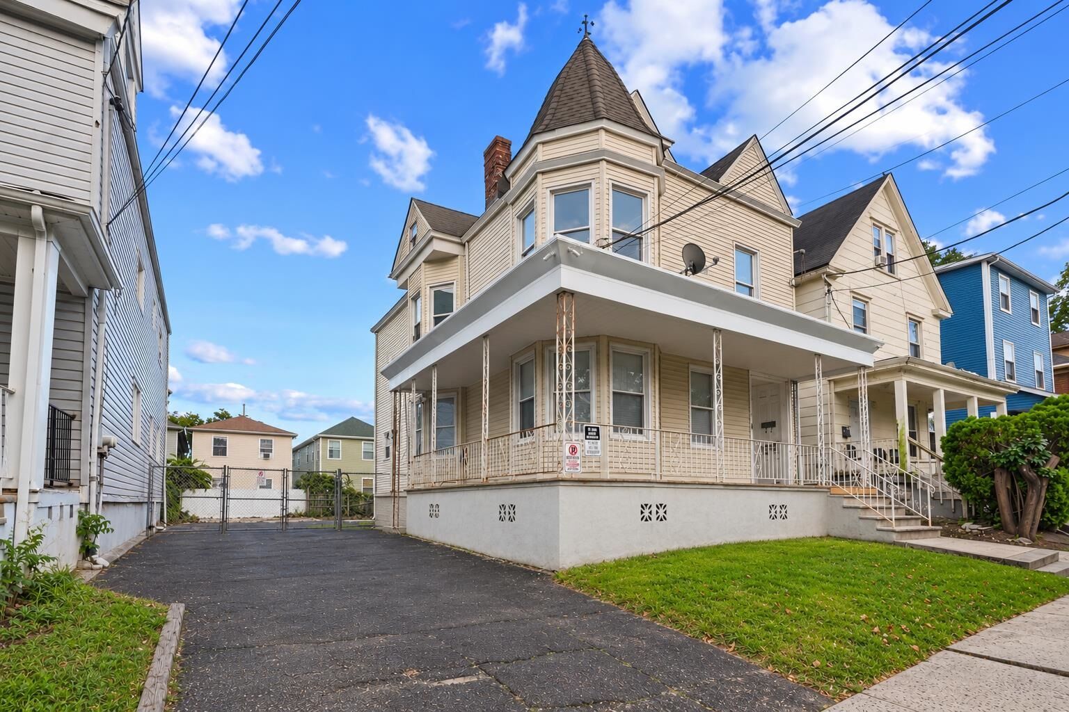 Property Photo:  196 Smith St 1  NJ 07106 