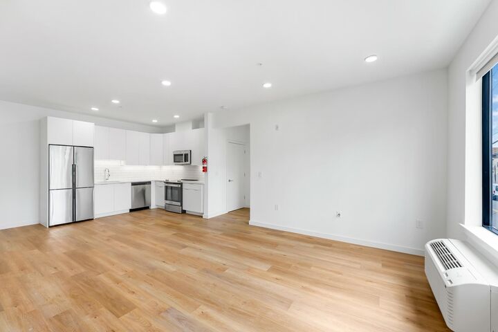 Property Photo: 175 West 7th St 410 NJ 07002