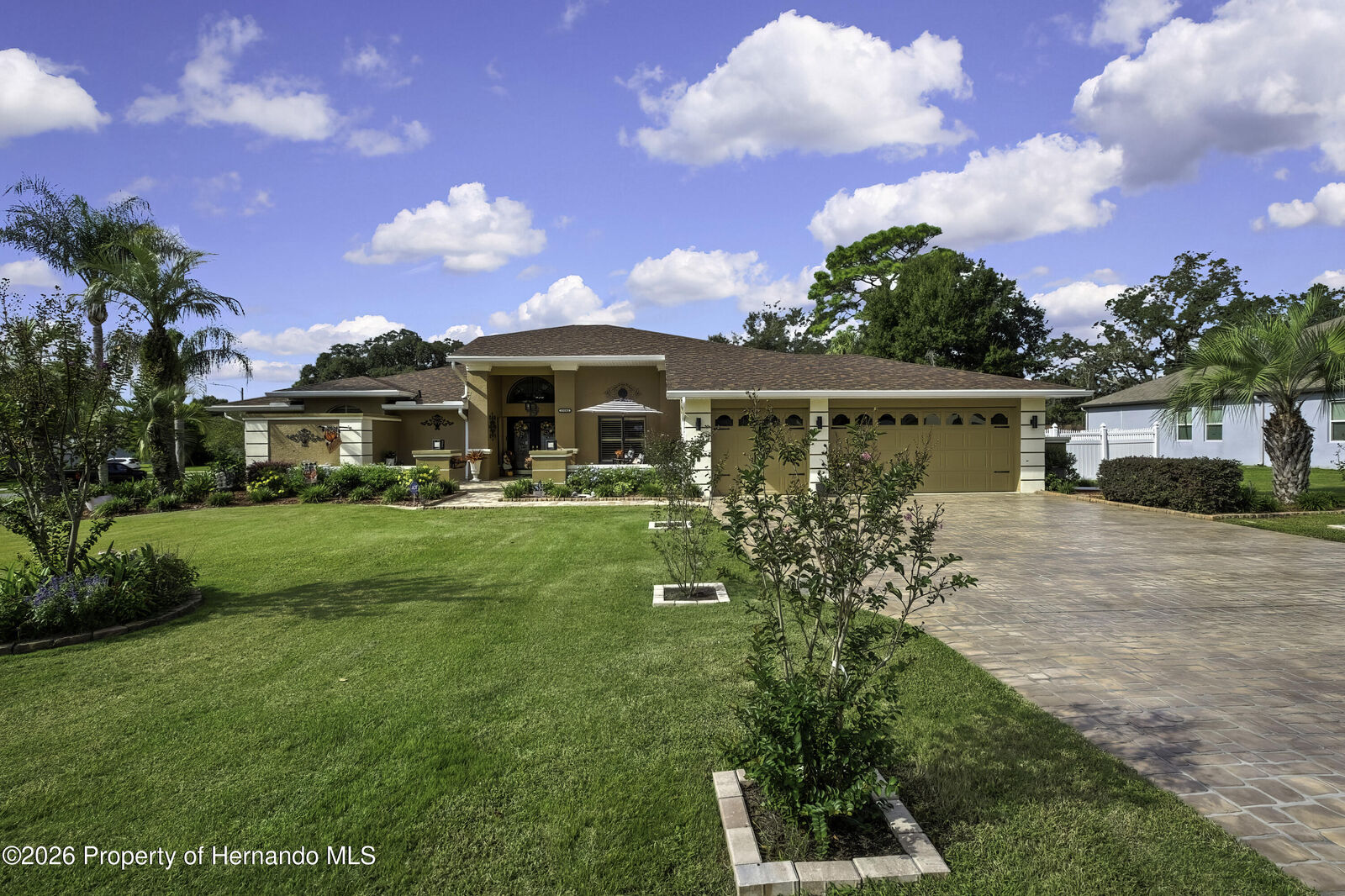 Property Photo:  13162 Roseanna Drive  FL 34609 
