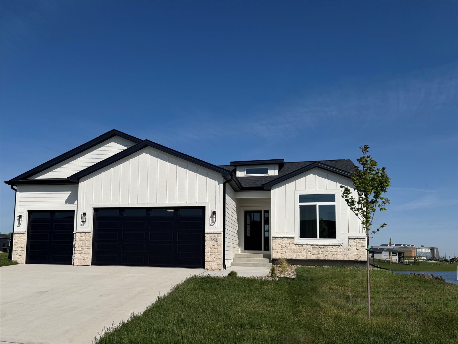Property Photo: 1355 NW Yorktown Drive IA 50263