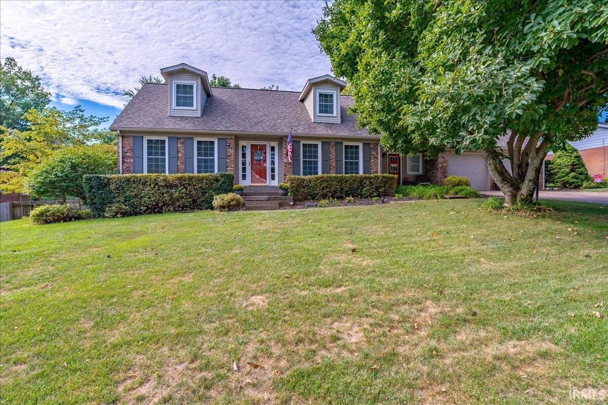 Property Photo: 7611 Nottingham Drive IN 47630