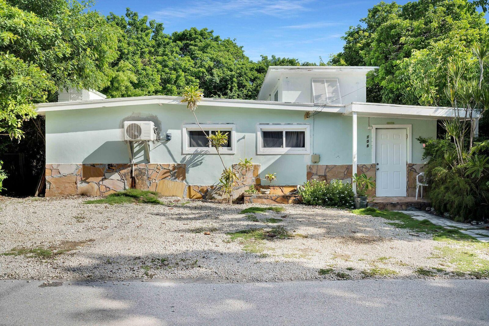 Property Photo:  108 Atlantic Avenue  FL 33070 