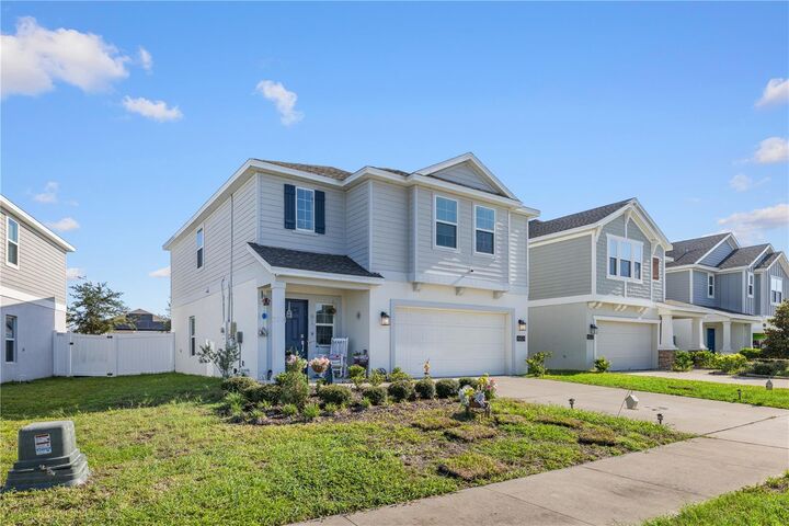 Property Photo:  6824 Perch Hammock Loop  FL 34736 