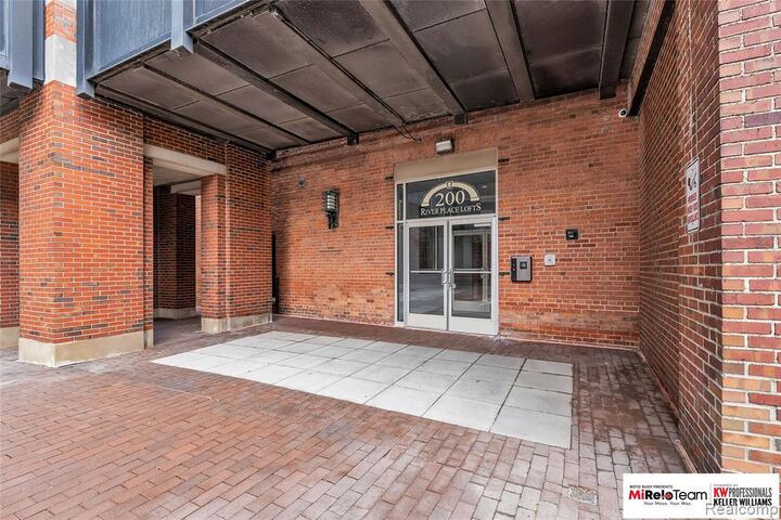 Property Photo:  200 River Place Dr.  MI 48207 