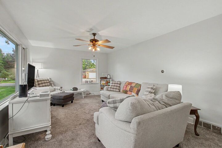 Property Photo: 603 W Stoddard Street MI 48813
