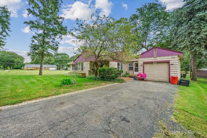 Property Photo:  2119 Cherry Avenue  IL 60133 