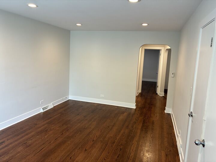 Property Photo: 5523 N Major Avenue 1 IL 60630