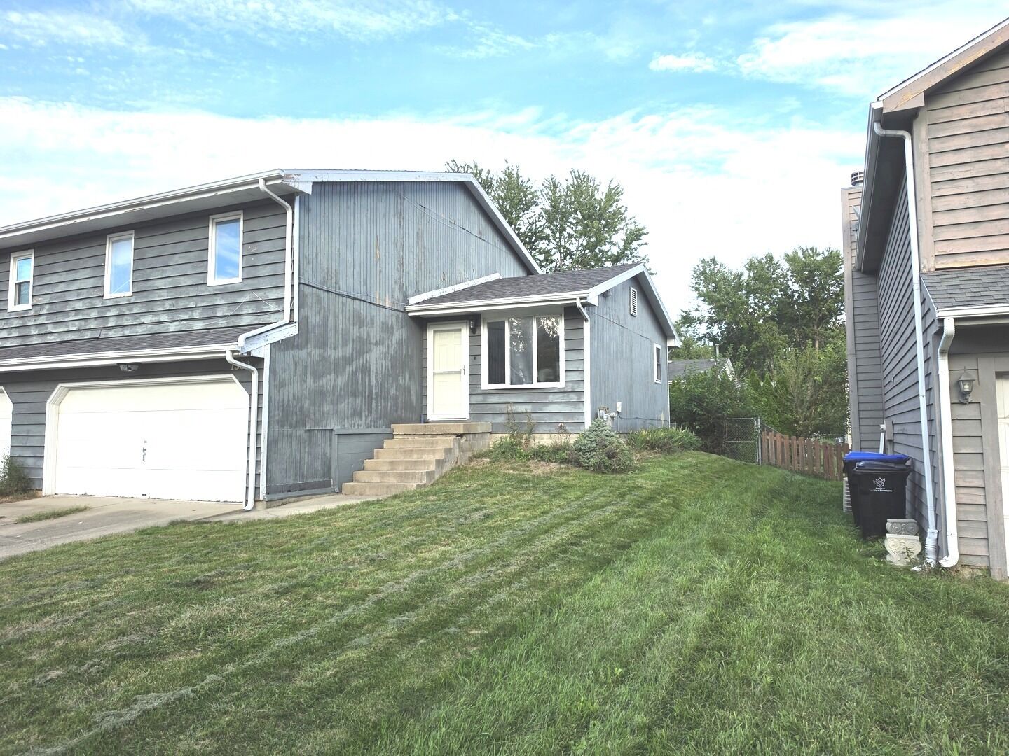 Property Photo:  1303 Cadwell Drive  IL 61704 