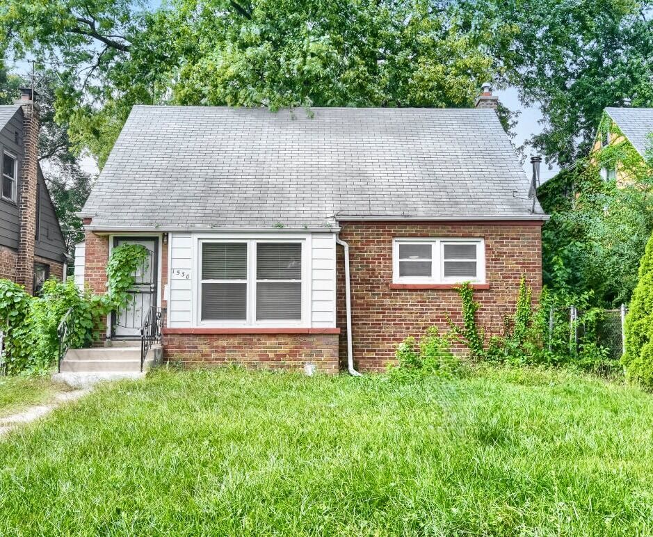 Property Photo:  1530 Forest Avenue  IL 60409 