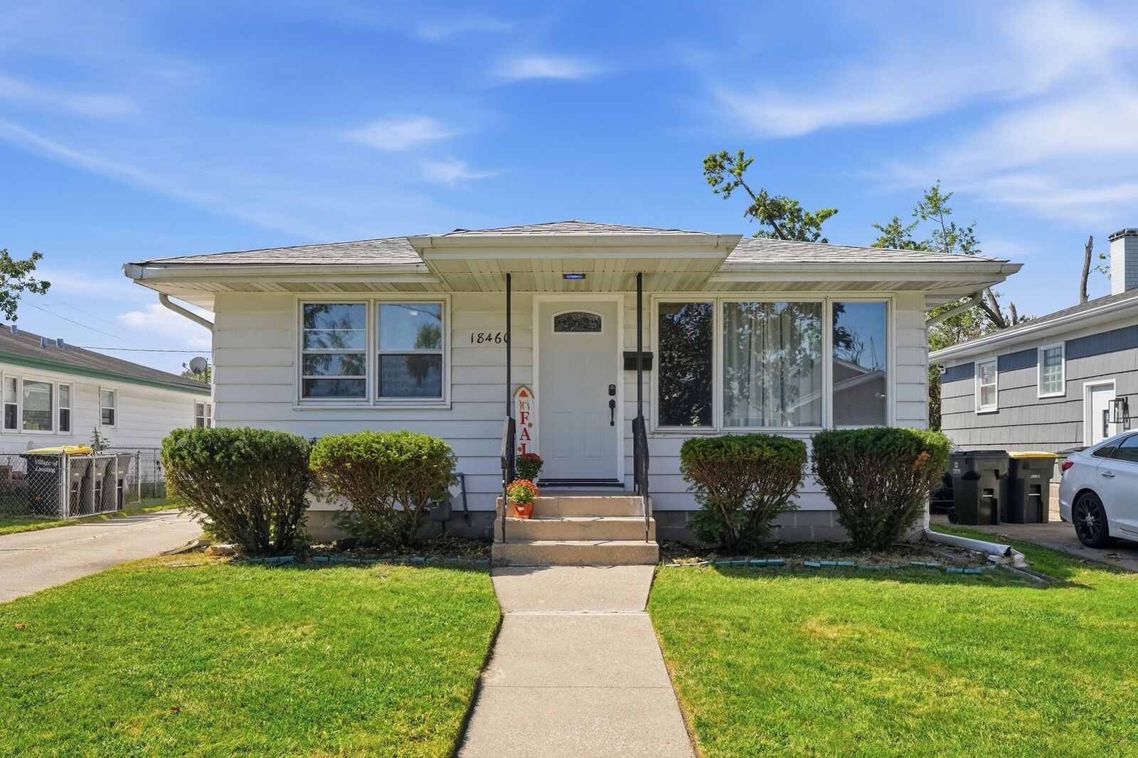 Property Photo:  18460 Oakwood Avenue  IL 60438 