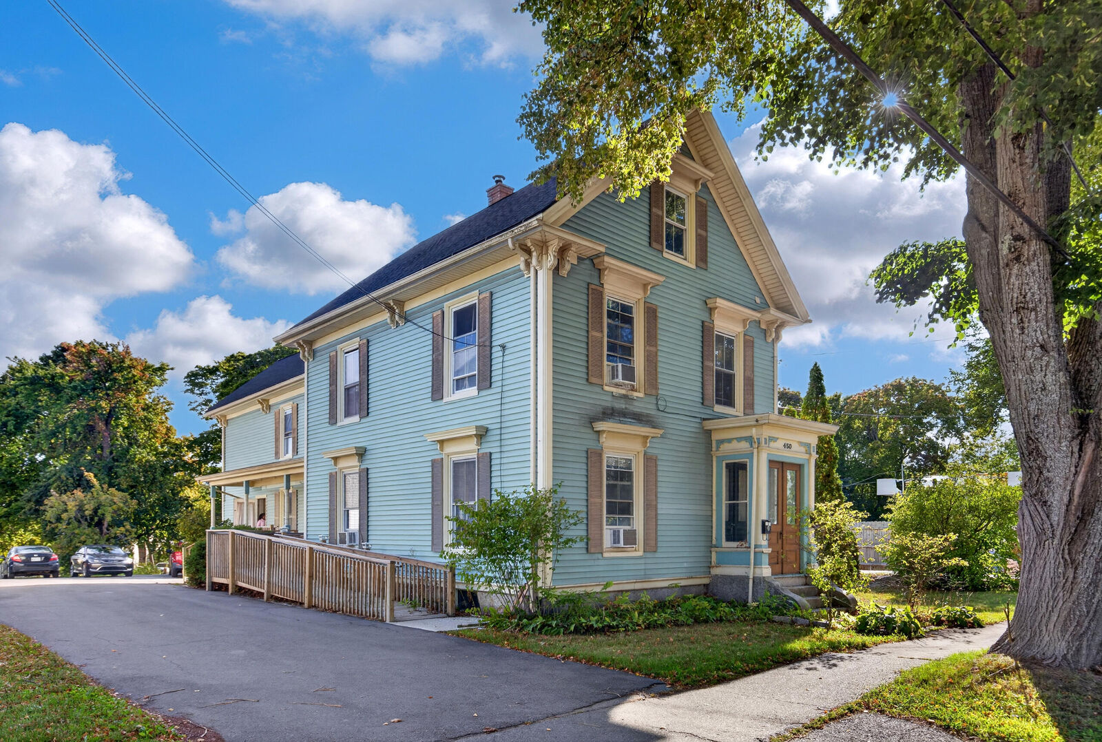 Property Photo:  450 Hammond Street  ME 04401 
