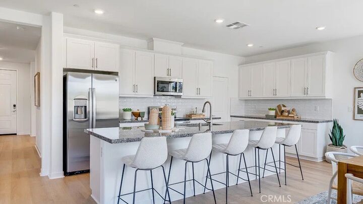 Property Photo: 27784 Leggero Lane CA 92586