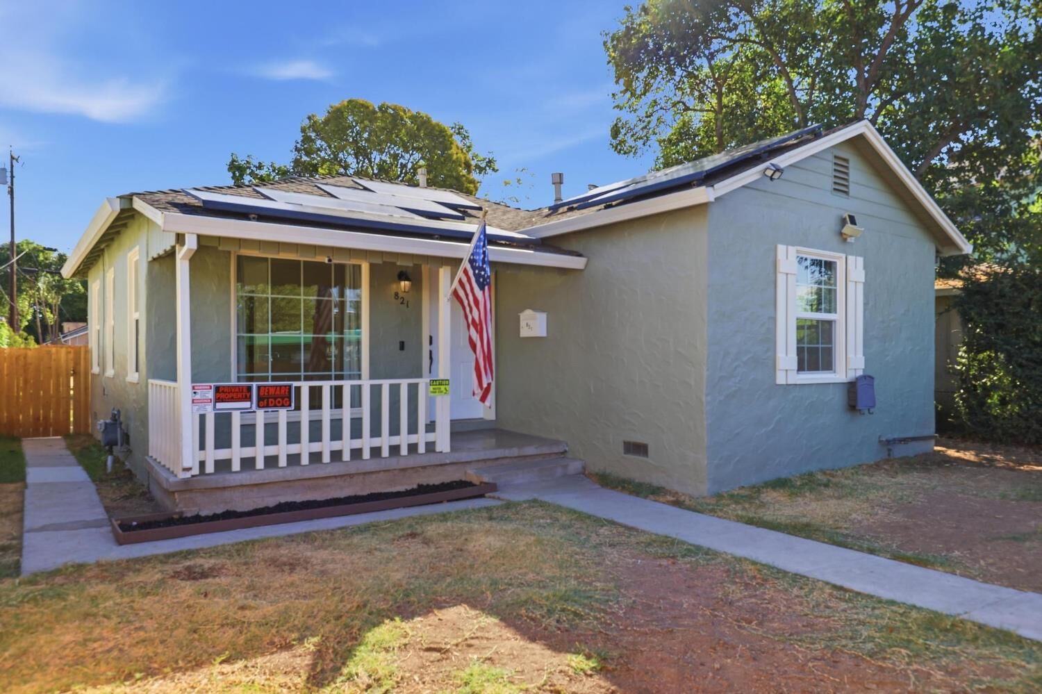 Property Photo:  821 I Street  CA 95901 