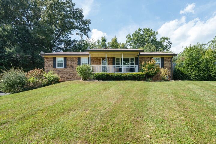 Property Photo: 665 Julia Dr TN 38506