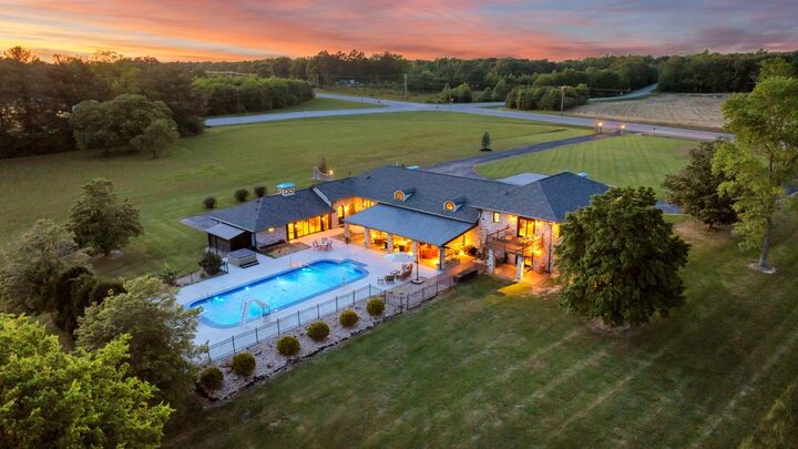 Property Photo:  5016 Hillsboro Hwy  TN 37355 