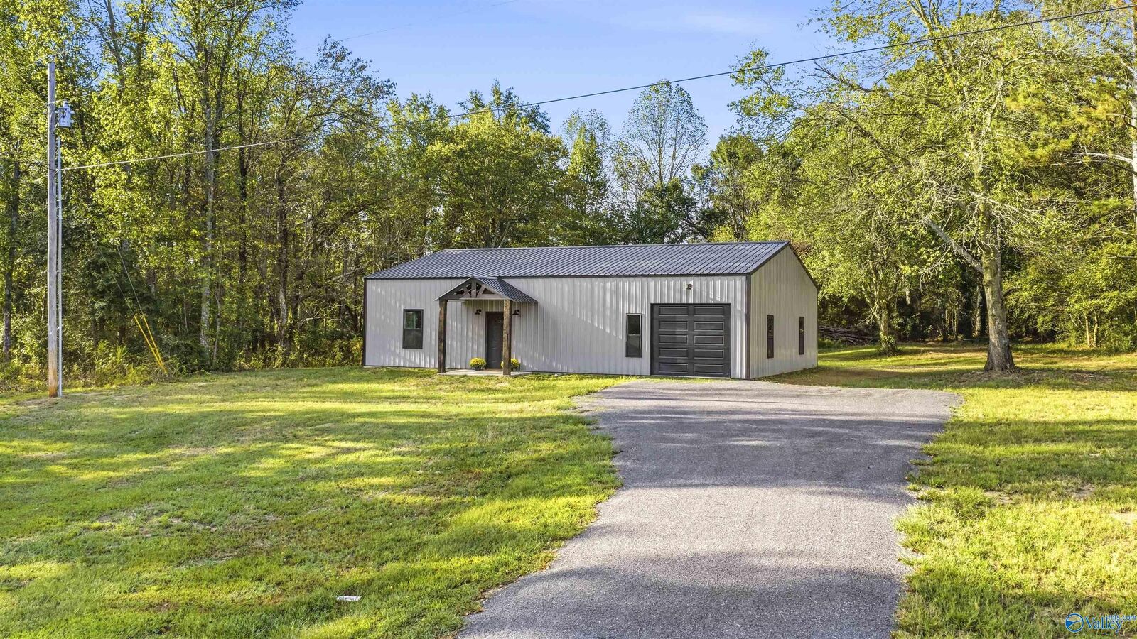 Property Photo:  690 County Road 514  AL 35986 