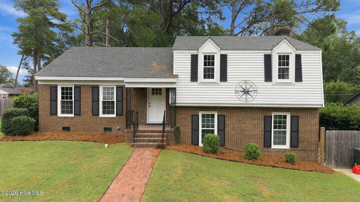 Property Photo: 2214 Somerset Drive N NC 27893