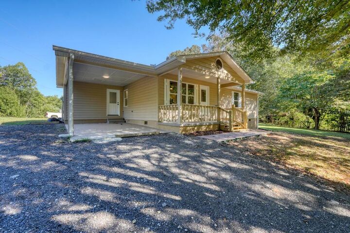 Property Photo: 248 Leslie Drive GA 30512