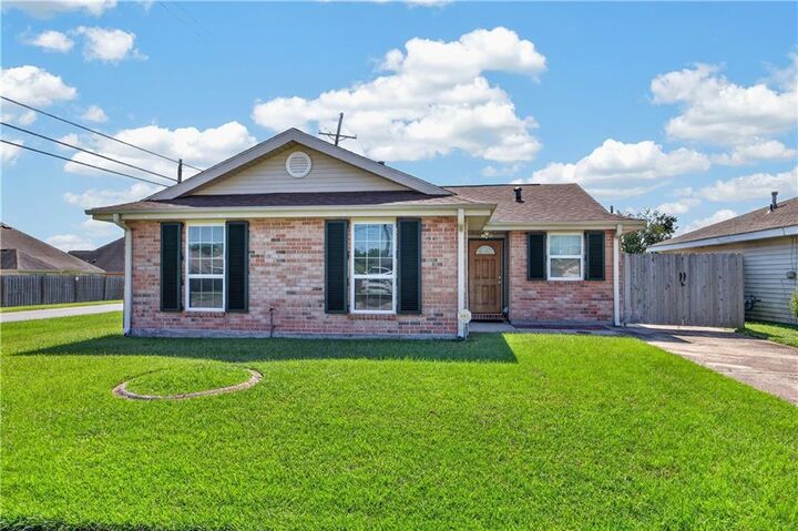 Property Photo:  2701 Bayou L'Ours Court  LA 70072 