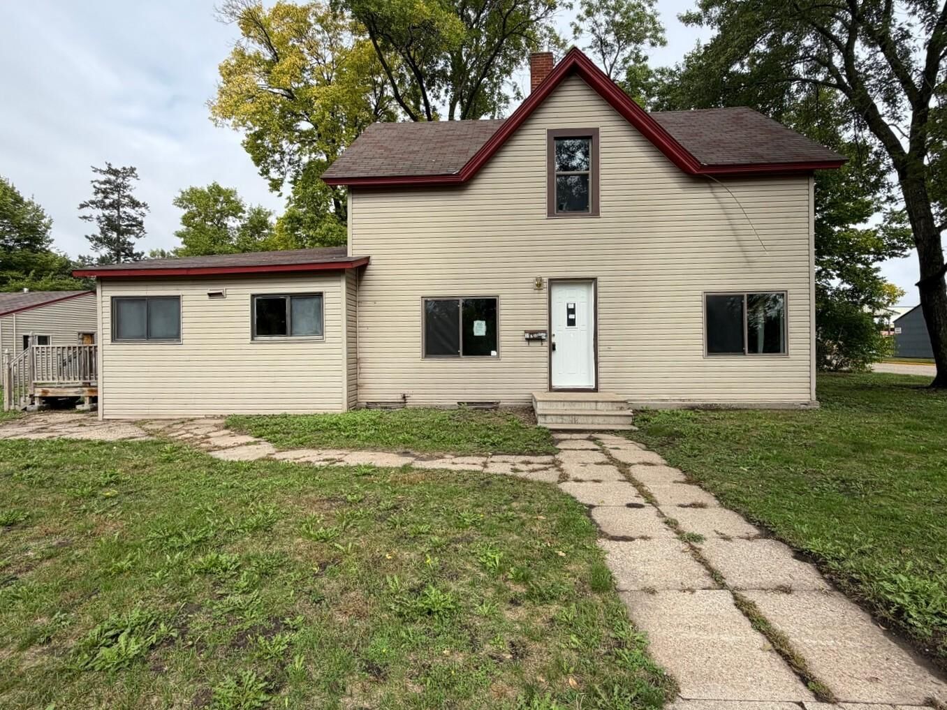 Property Photo:  31 Ripley Street E  MN 55355 