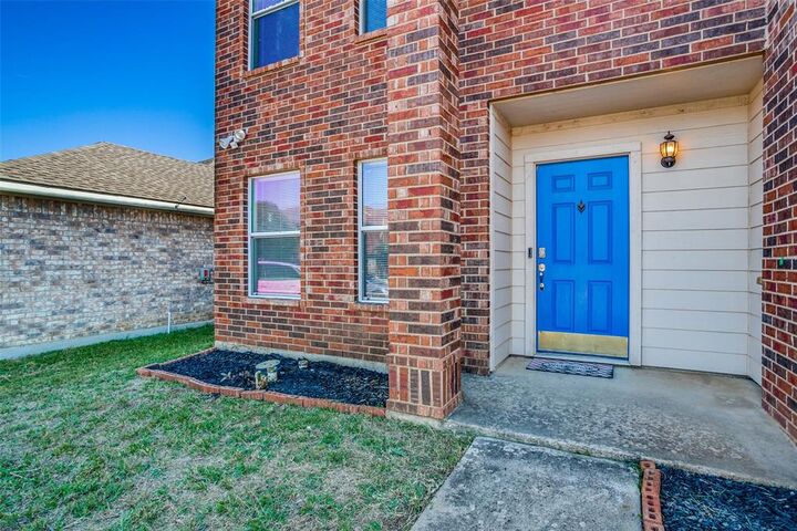 Property Photo: 3433 Cayman Drive TX 76123