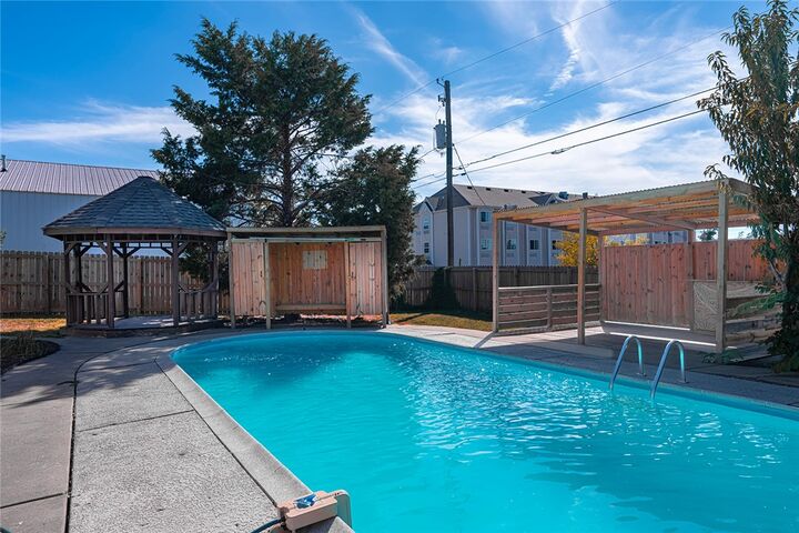 Property Photo: 900 6th Street AR 72756
