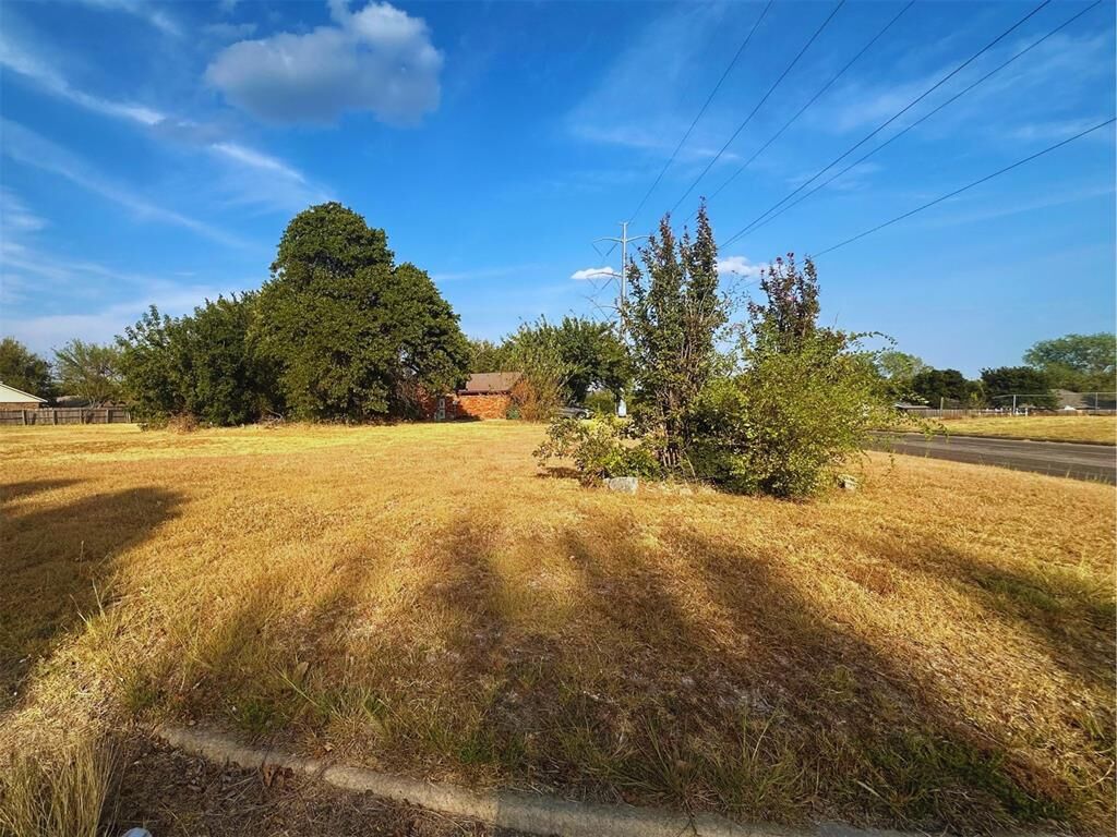 Property Photo: Bentree Country Way OK 73141