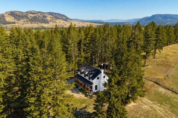 Property Photo: 96 Bloom Road BC V0E 2G7