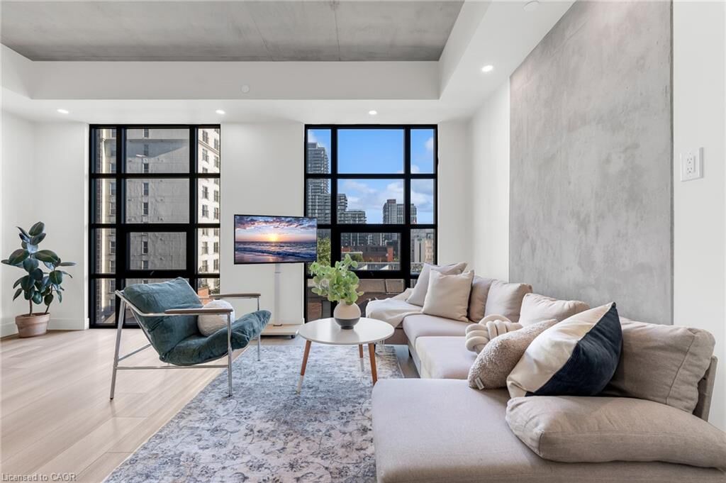 Property Photo:  24 Augusta Street 401  ON L8N 1P7 