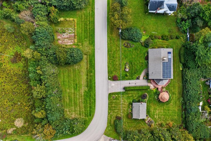 Property Photo: 22 Upper Tea Hill Crescent PE C1B 2V1