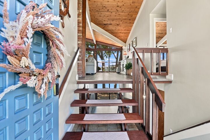 Property Photo:  32 Eagle Hill Dr  MA 02360 