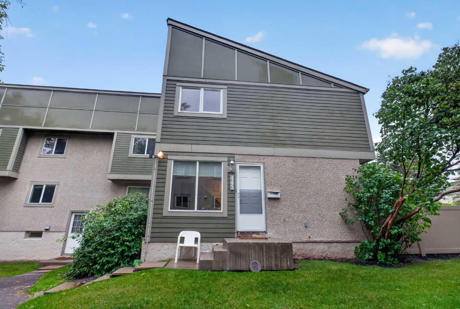 Property Photo:  406 Blackthorn Road NE 442  AB T2K 1K5 