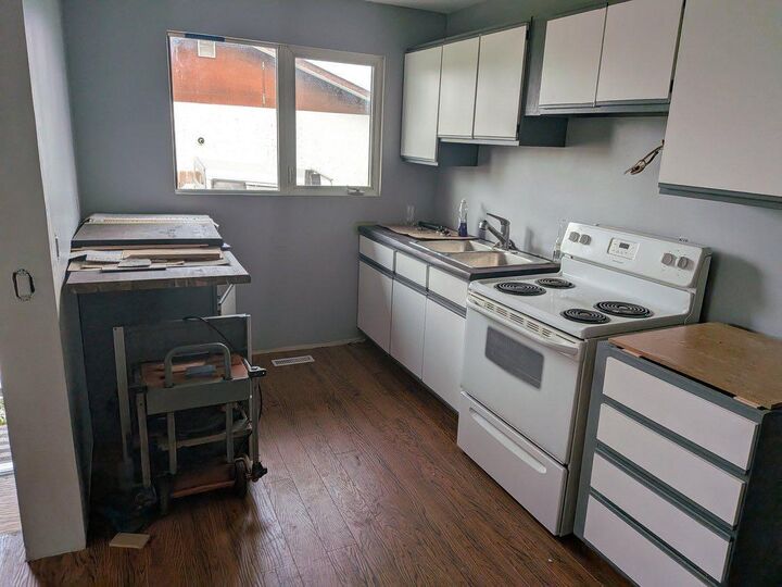 Property Photo:  924 60 Street SE  AB T2A 1W9 