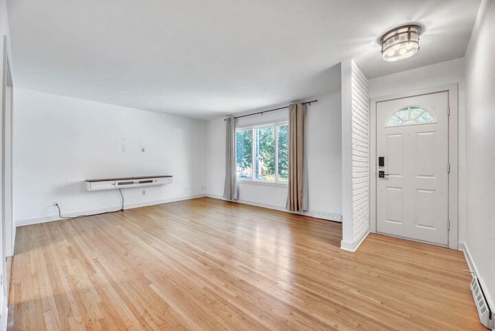 Property Photo:  70 Fairview Crescent SE  AB T2H 0Z6 